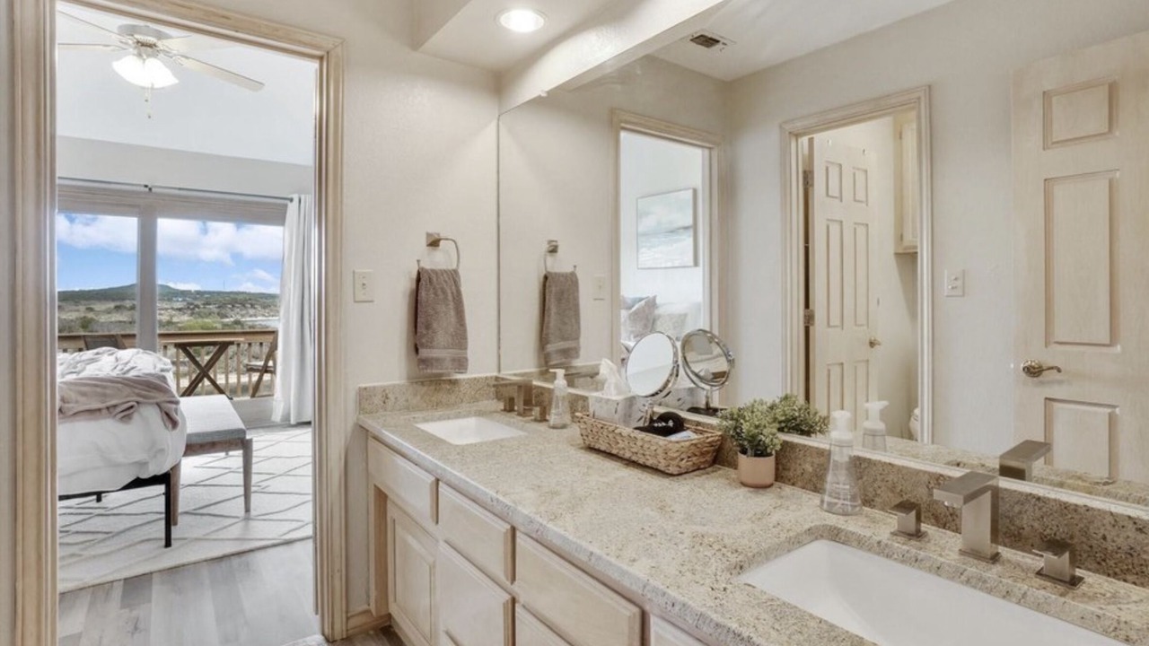 Photo of Bathroom in Palo Pinto County