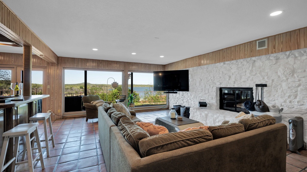 Photo of Livingroom in Palo Pinto County