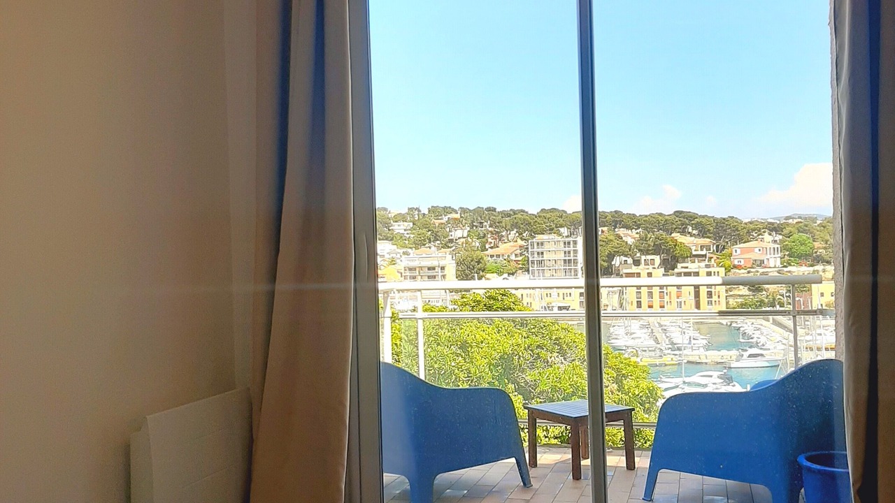 Photo of Bedroom in Carry-le-Rouet