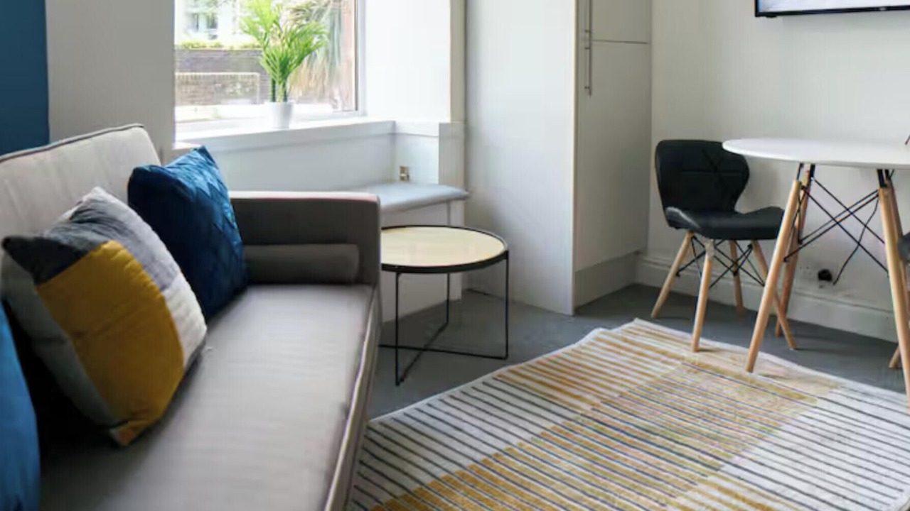 Photo of Others in Dumbarton