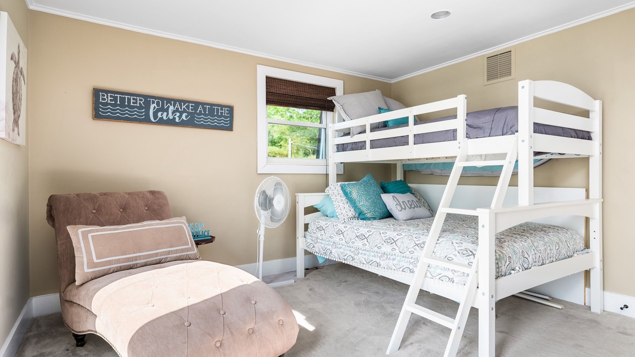 Photo of Bedroom in Kalkaska