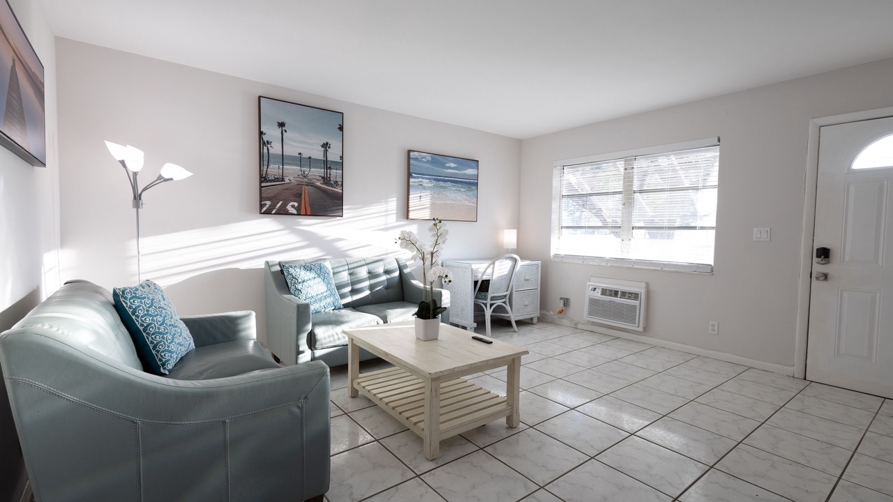 Photo of Livingroom in Lantana