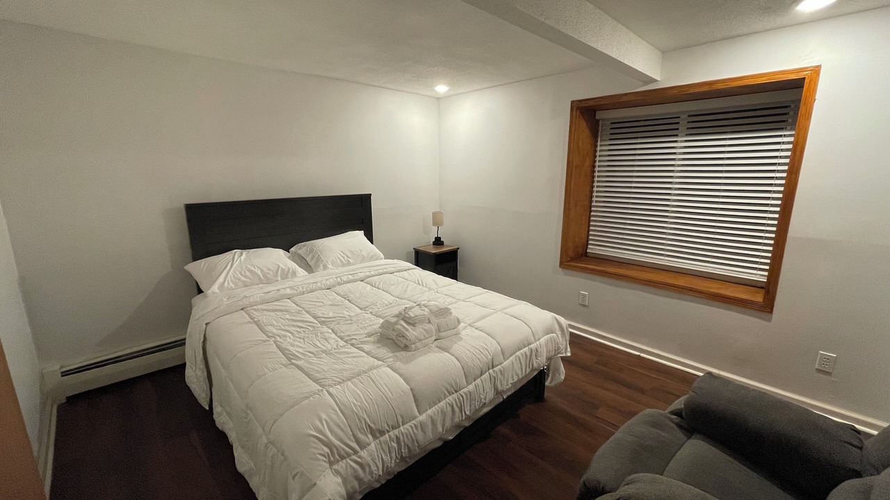 Photo of Bedroom in Mound