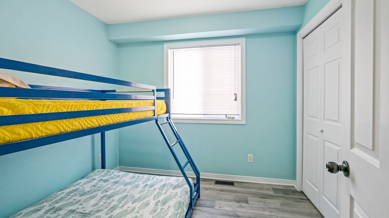 Photo of Bedroom in Crystal Beach