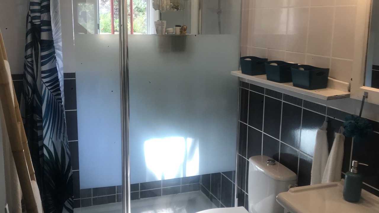 Photo of Bathroom in Saint-Victor-des-Oules
