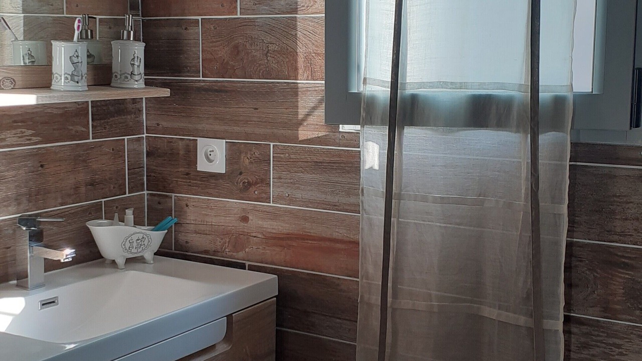 Photo of Bathroom in Montbazin