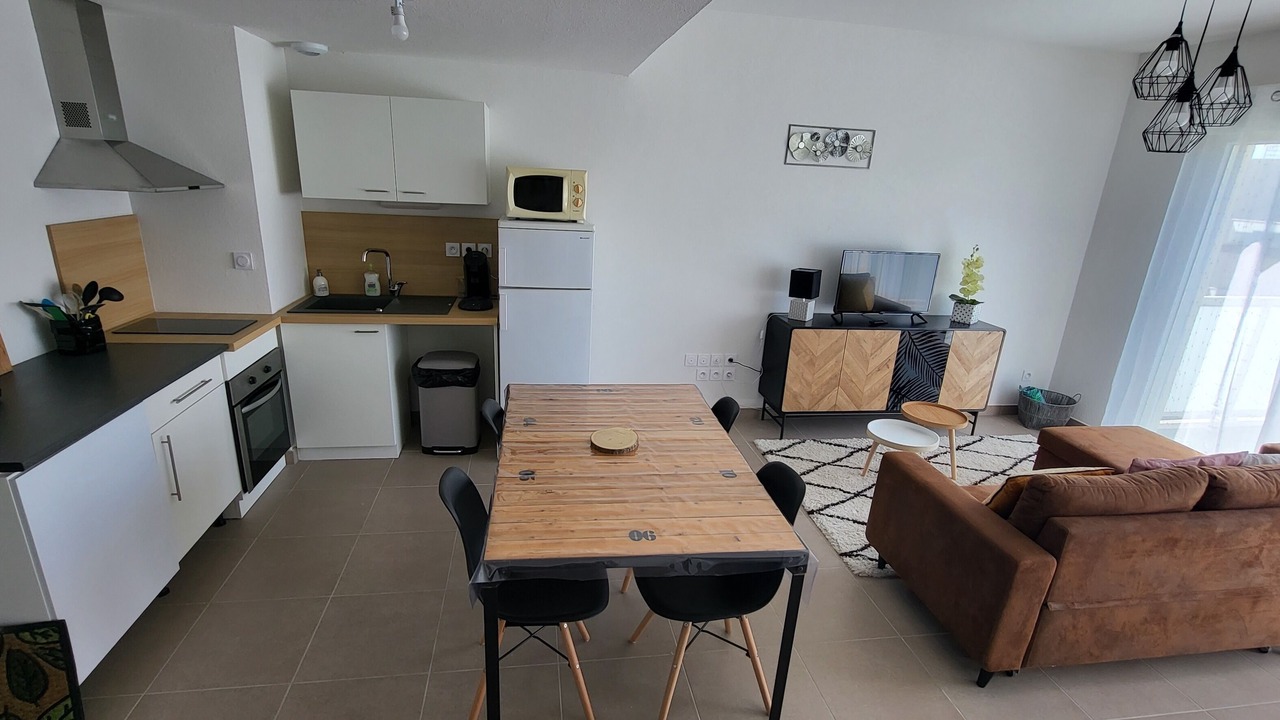 Photo of Others in Monteux