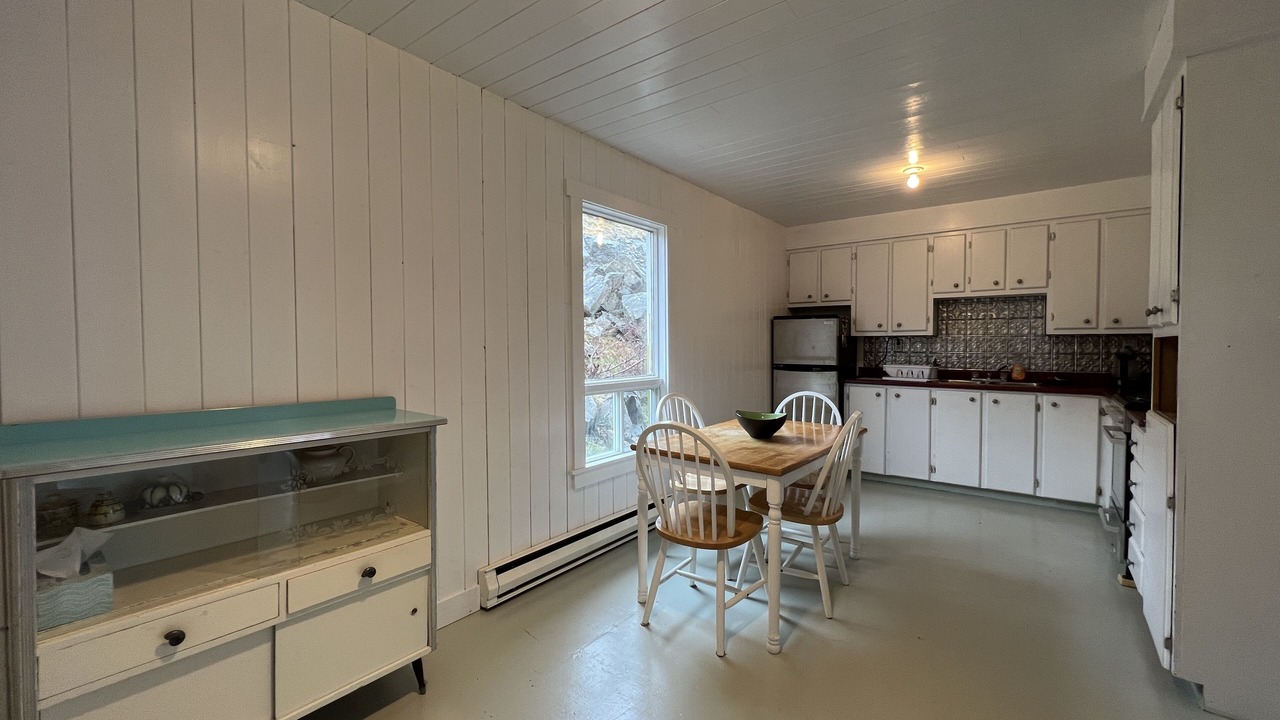 Photo of Others in Dunfield