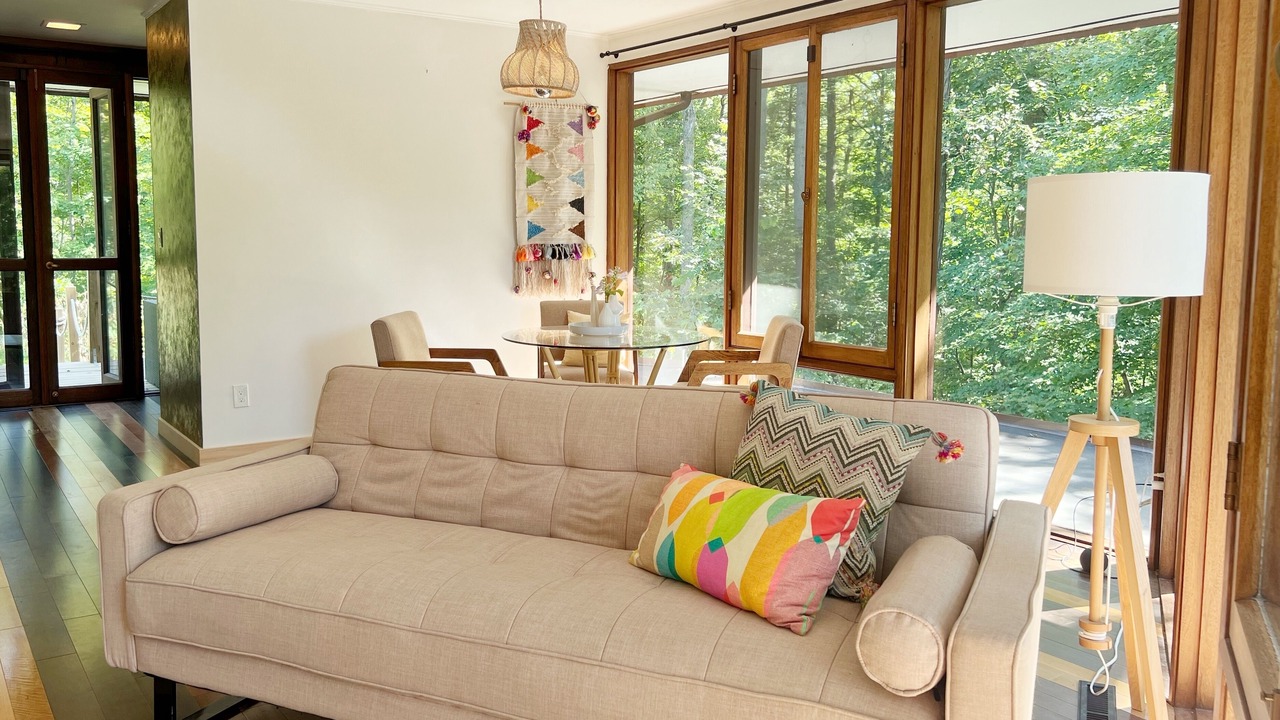 Photo of Livingroom in North Dumfries