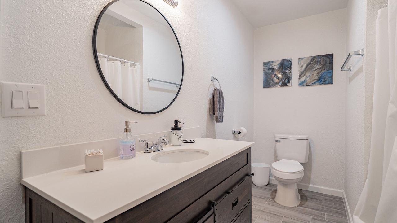Photo of Bathroom in Pottsboro