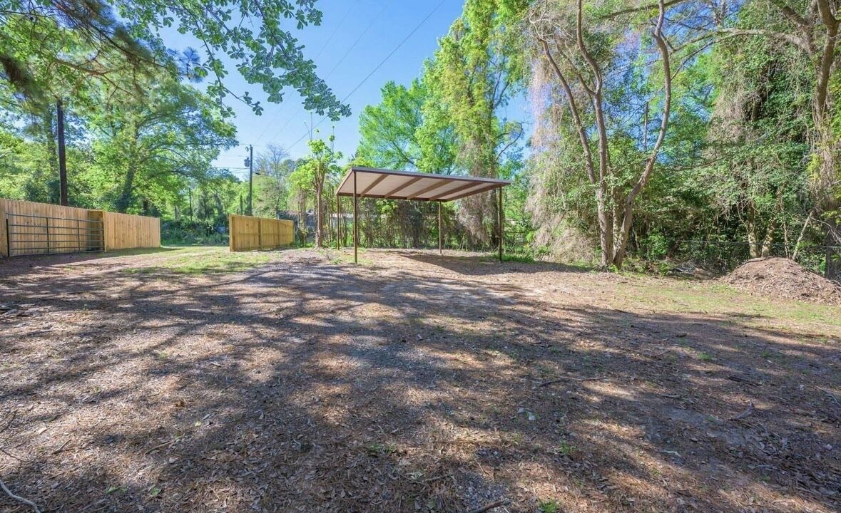Photo of Outdoor in Larue
