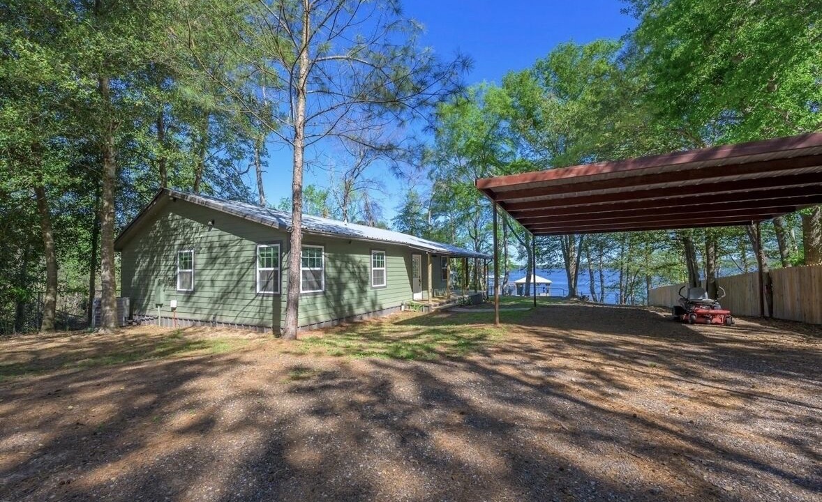Photo of Outdoor in Larue