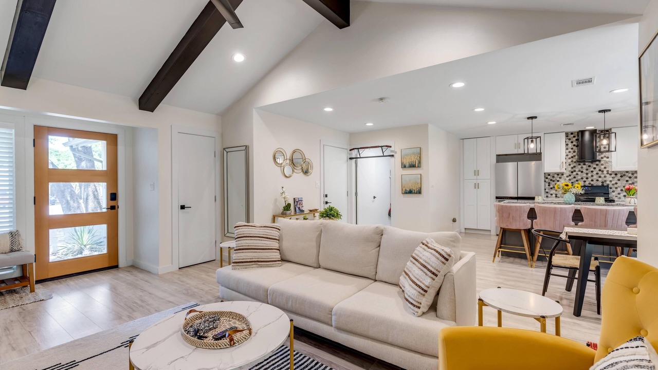 Photo of Livingroom in Austin