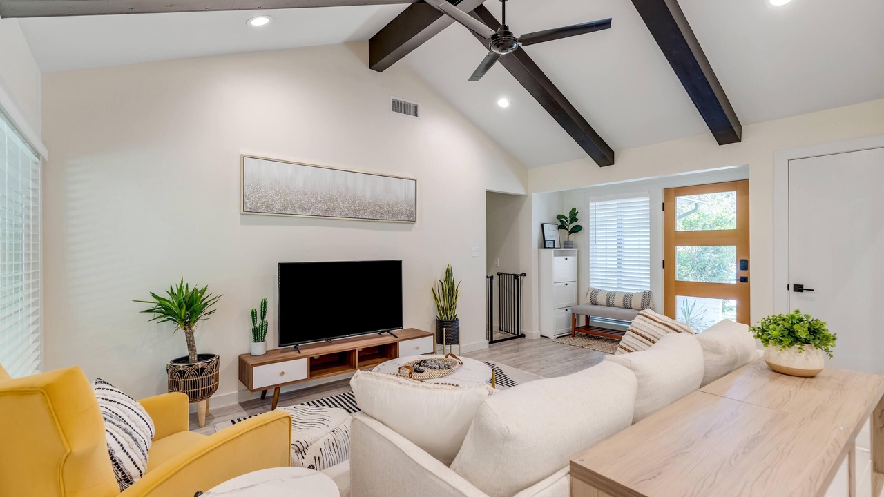 Photo of Livingroom in Austin