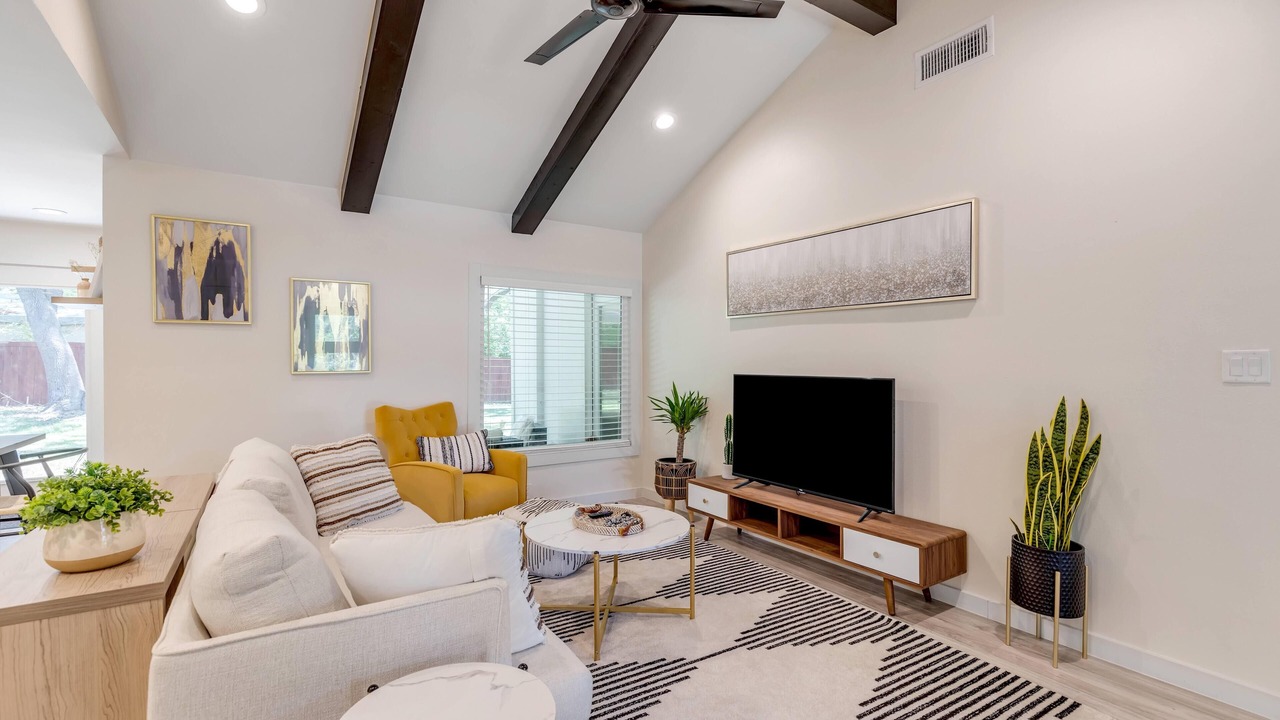 Photo of Livingroom in Austin