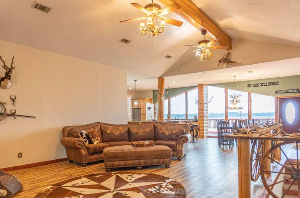 Photo of Livingroom in Winnie