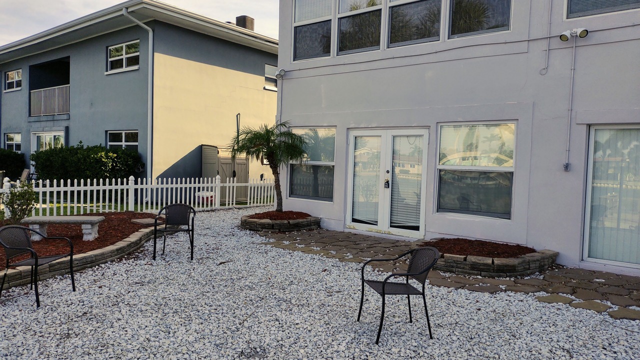 Photo of Patio Balcony in Capri Isle