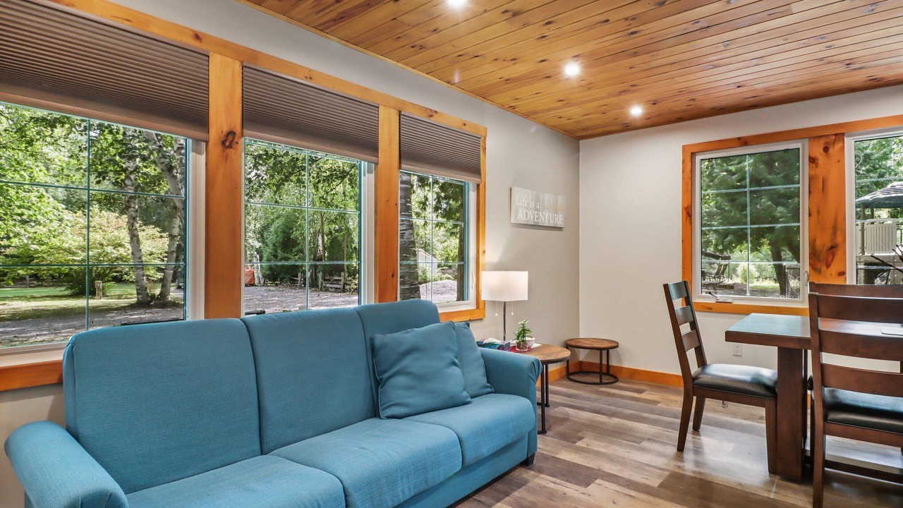 Photo of Livingroom in Ramara