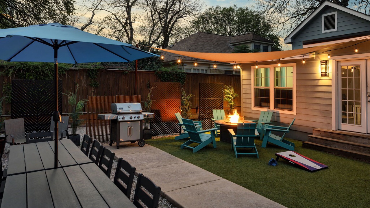Photo of Outdoor in East Cesar Chavez