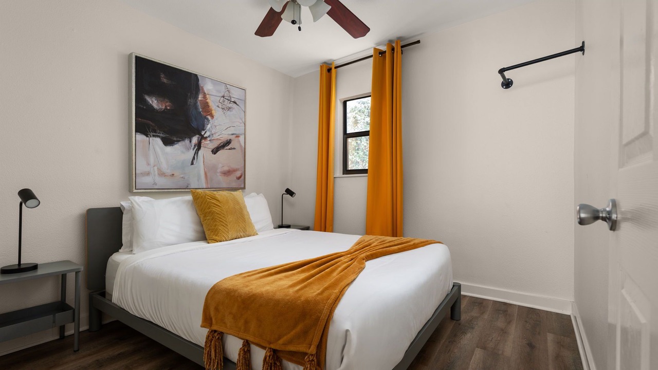 Photo of Bedroom in East Cesar Chavez