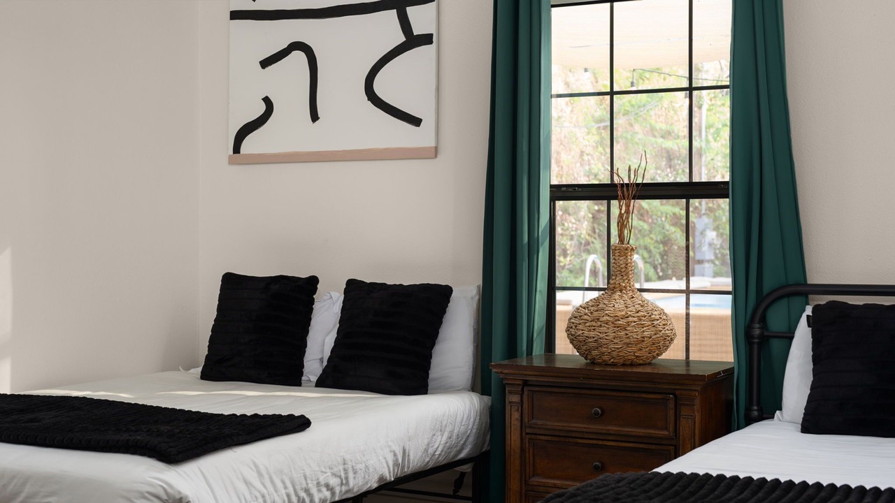 Photo of Bedroom in East Cesar Chavez