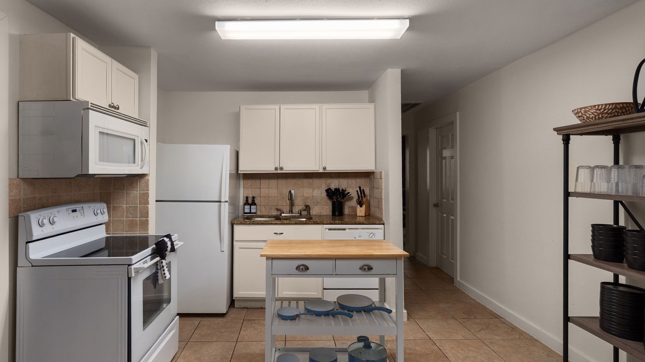 Photo of Kitchen in East Cesar Chavez