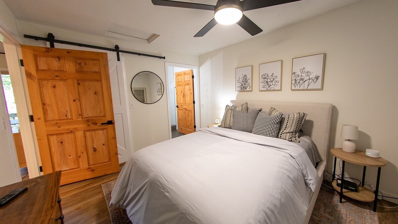 Photo of Bedroom in Grants Pass