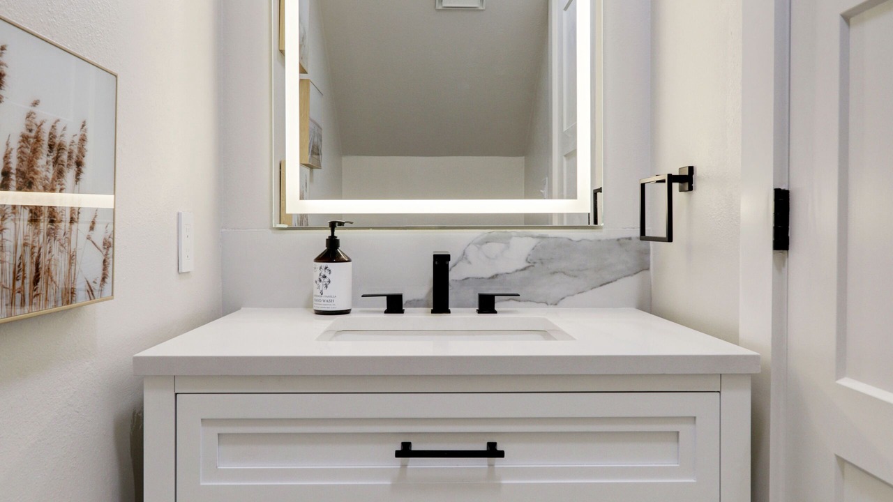 Photo of Bathroom in Memorial Parkway