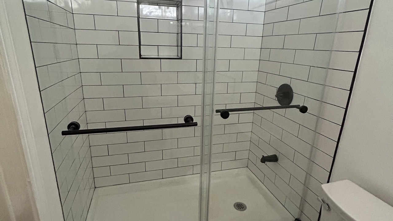 Photo of Bathroom in Makaha