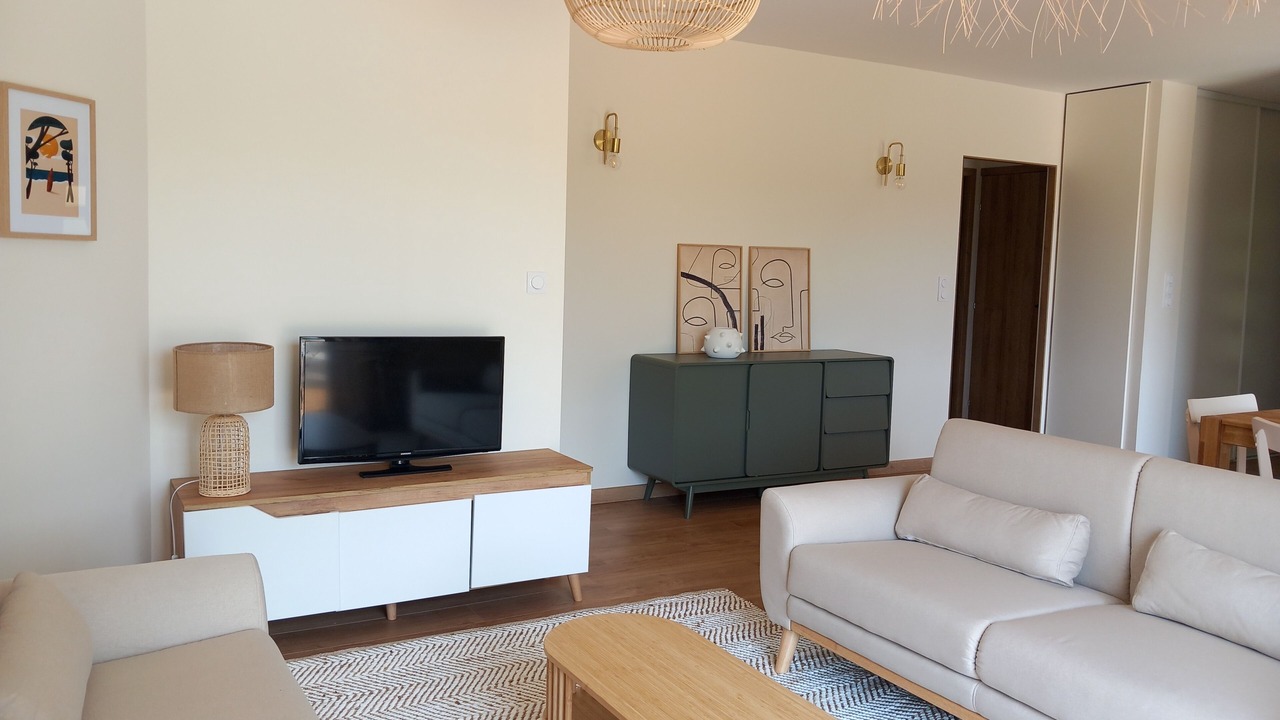 Photo of Livingroom in Saint-Julien-en-Born