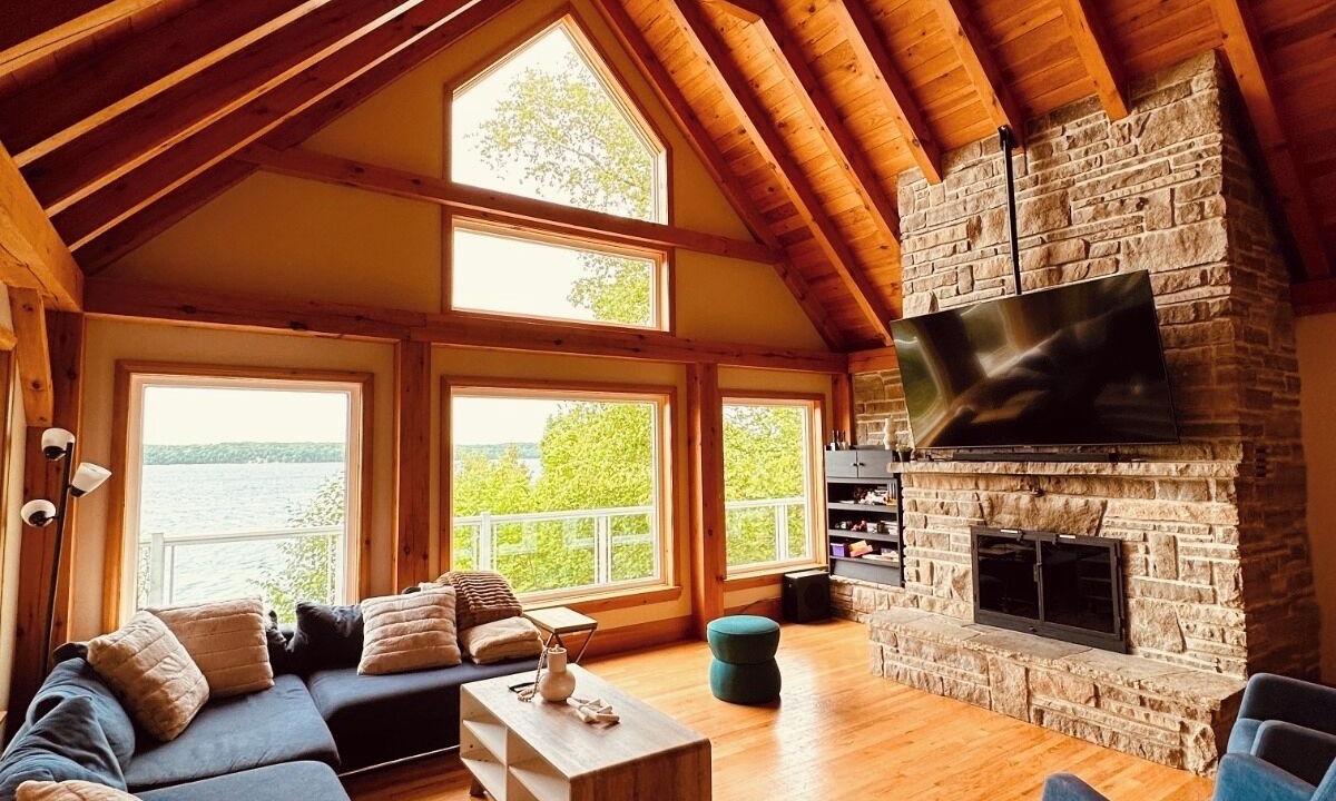Photo of Livingroom in Big Bay