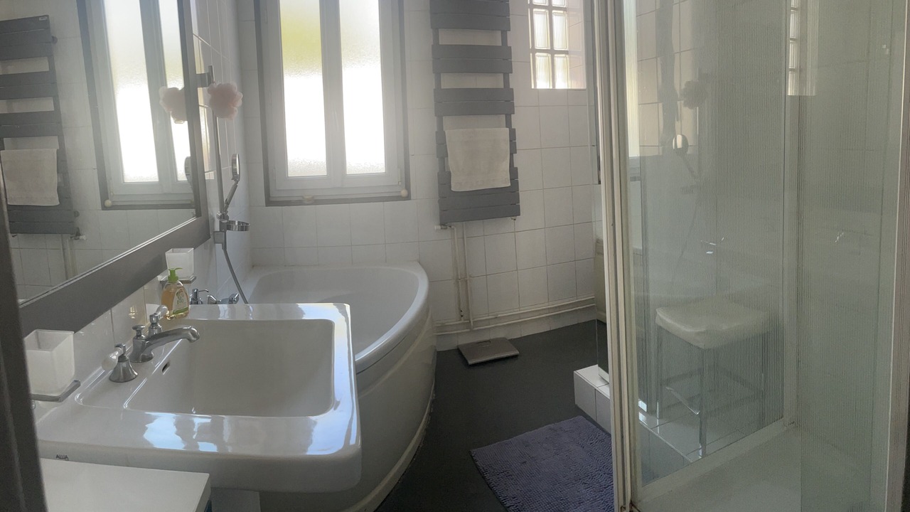 Photo of Bathroom in Saint-Maurice