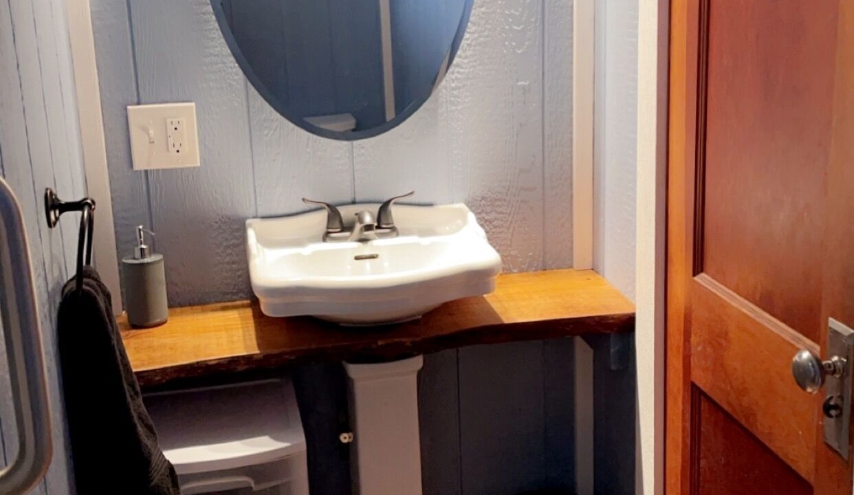Photo of Bathroom in Carp Lake