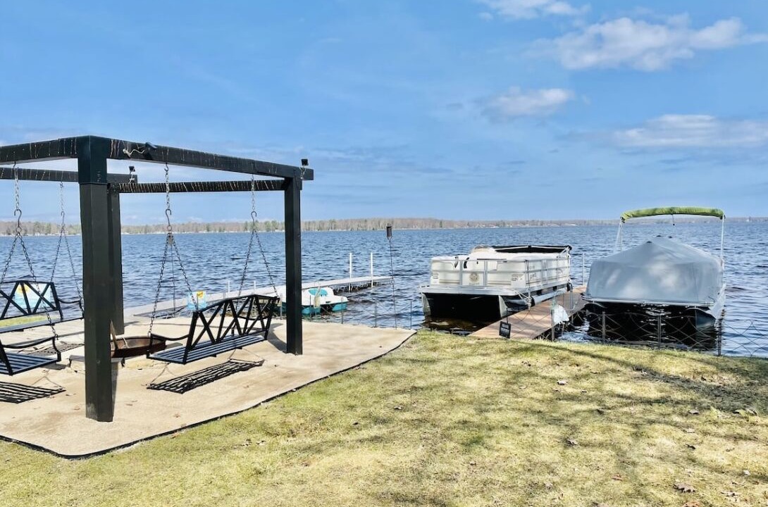 Photo of Outdoor in Carp Lake