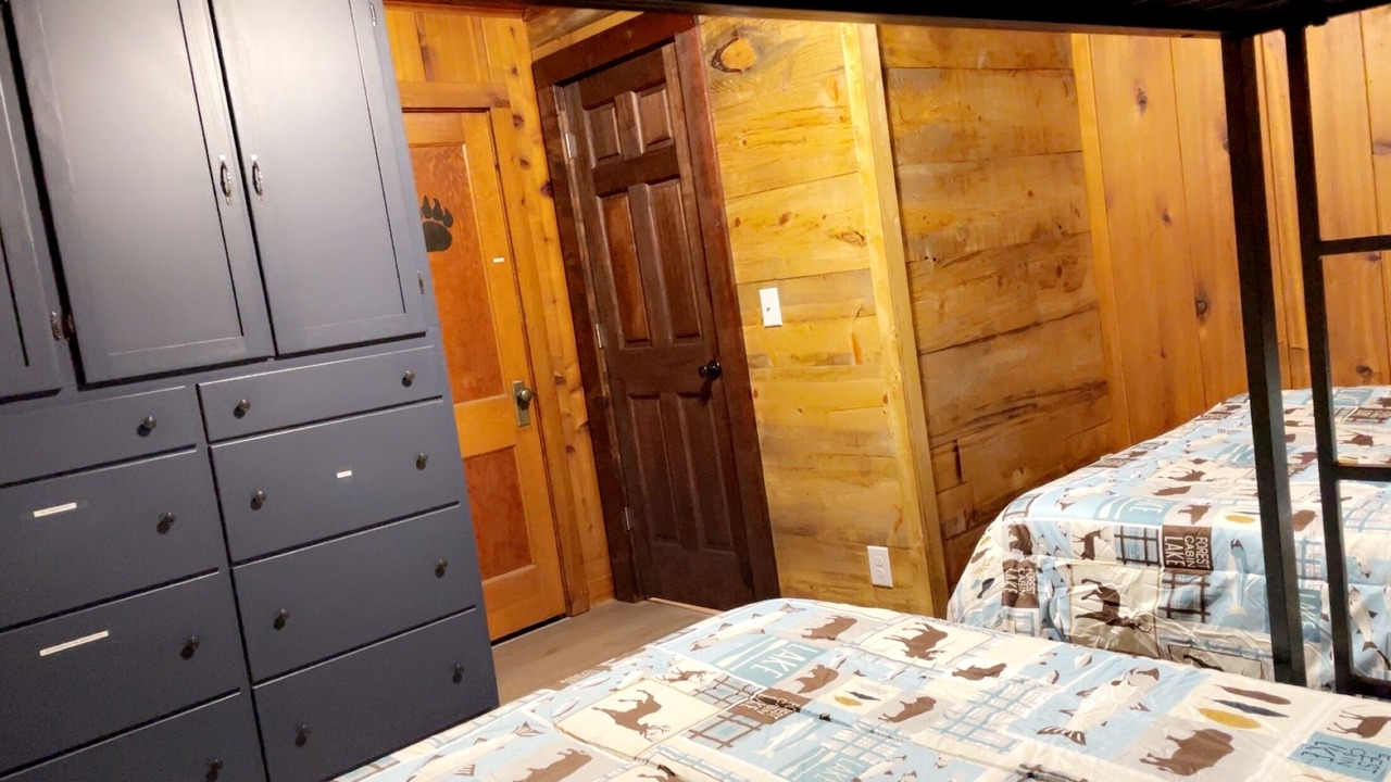 Photo of Bedroom in Carp Lake