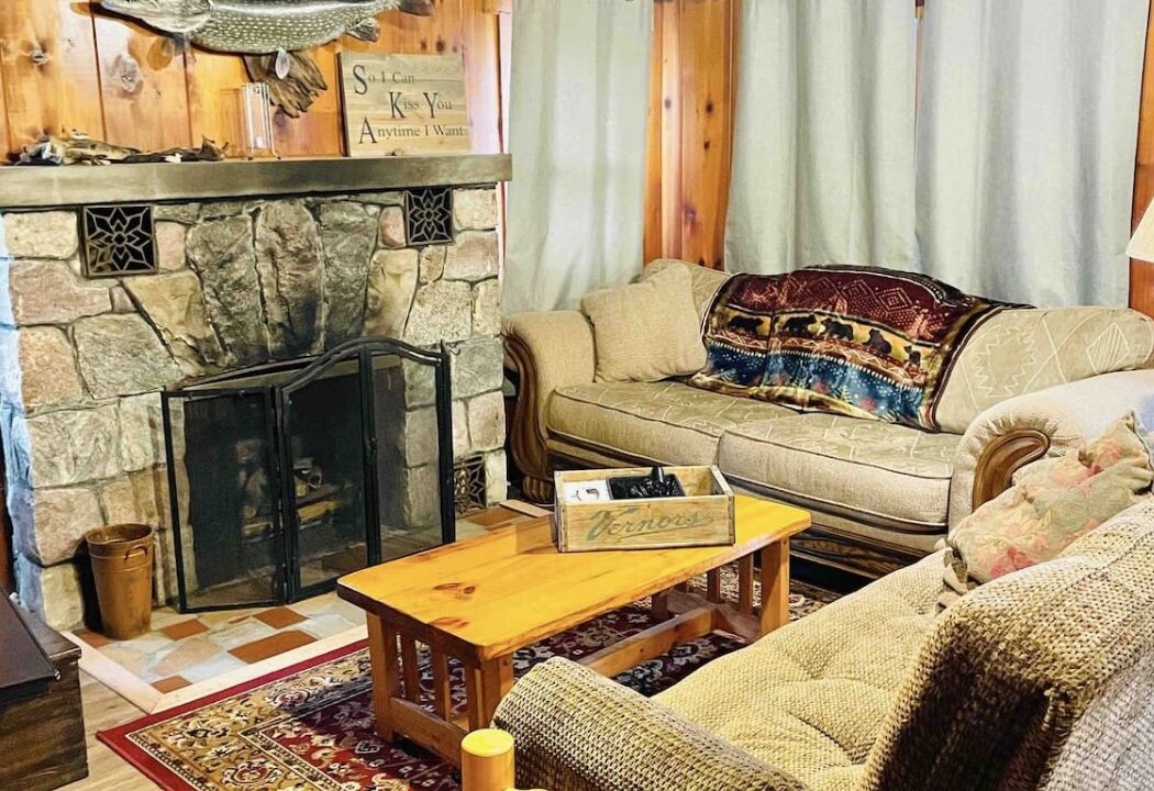 Photo of Livingroom in Carp Lake