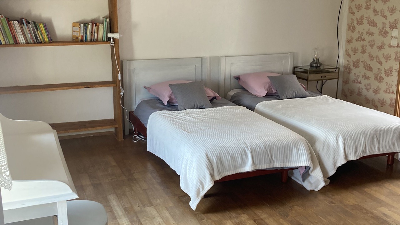 Photo of Bedroom in Saint-Dizant-du-Gua