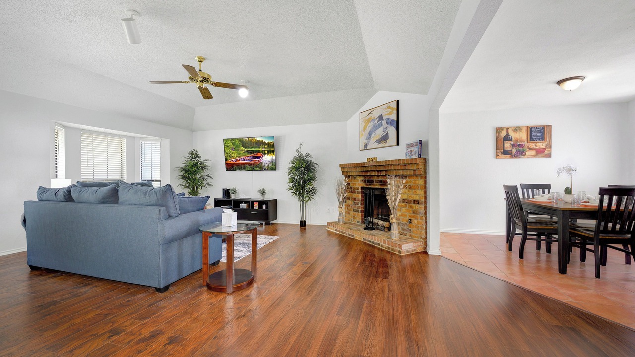 Photo of Livingroom in Buckner Terrace - Everglade Park