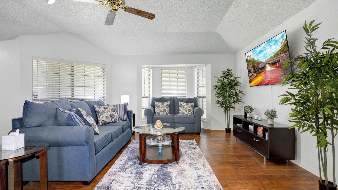 Photo of Livingroom in Buckner Terrace - Everglade Park