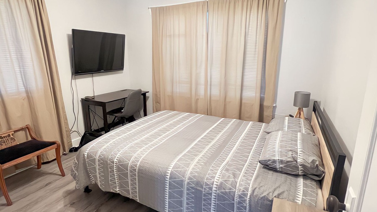 Photo of Bedroom in Crystal Beach