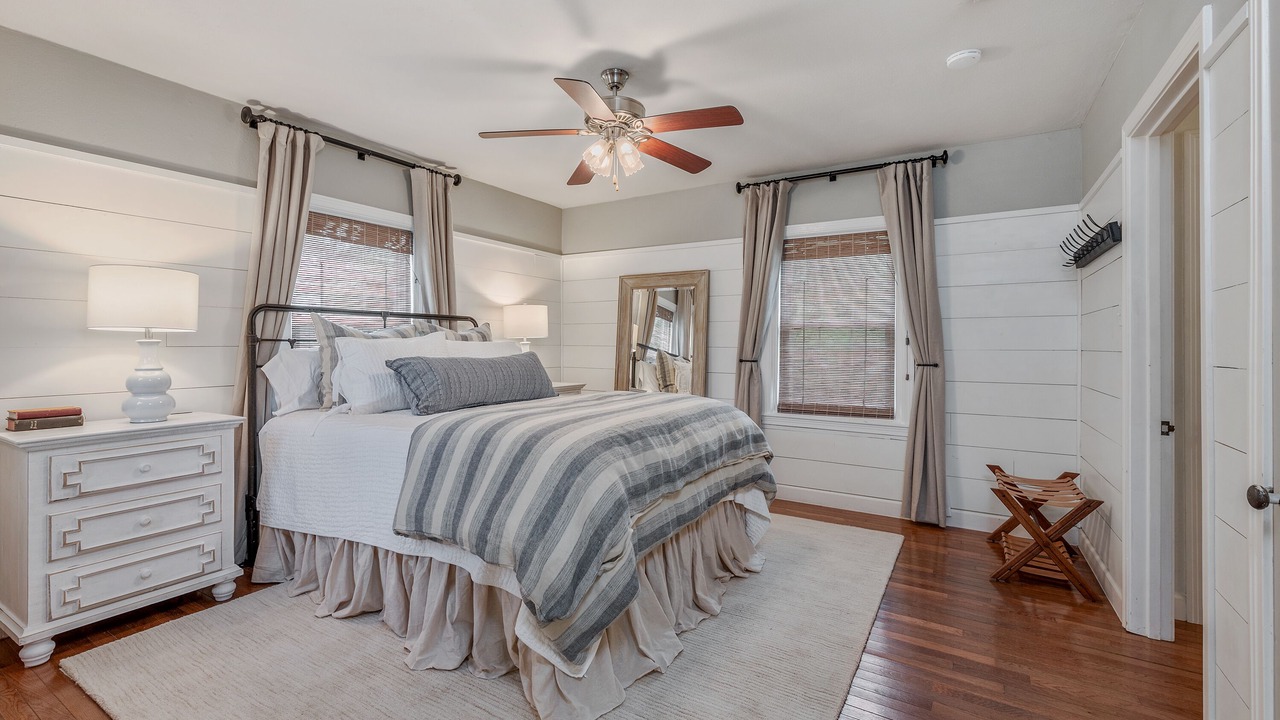 Photo of Bedroom in Navasota