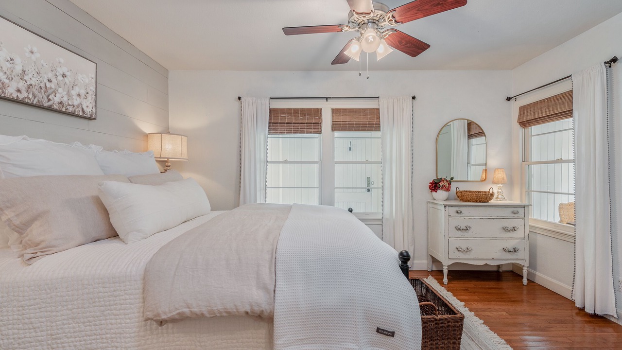 Photo of Bedroom in Navasota
