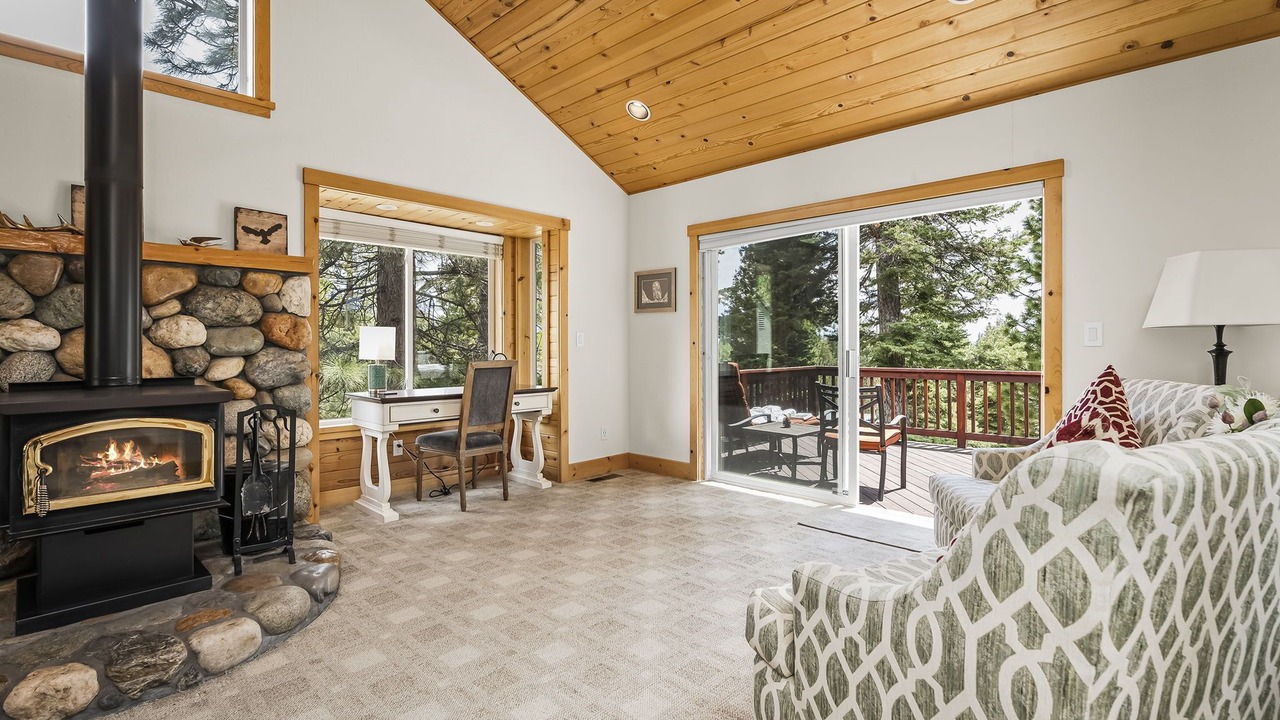 Photo of Livingroom in Kings Beach