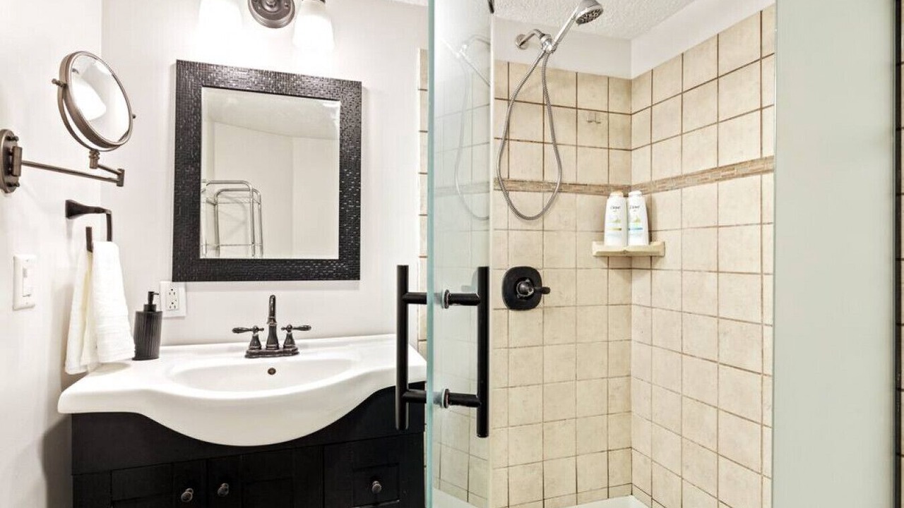 Photo of Bathroom in Williamson