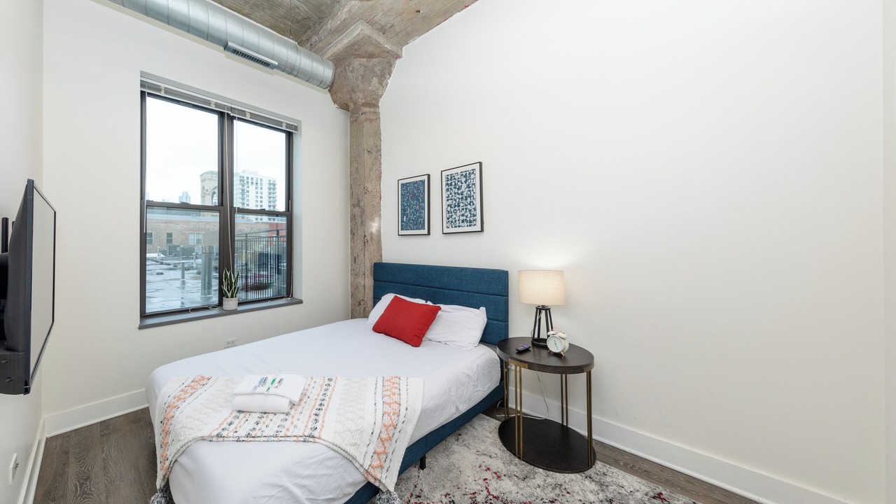 Photo of Bedroom in Near South Side