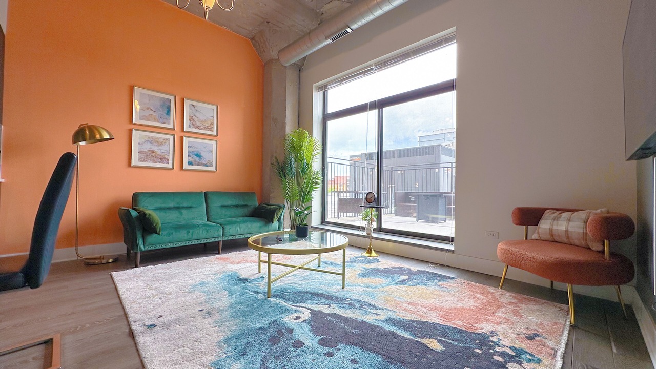 Photo of Livingroom in Near South Side