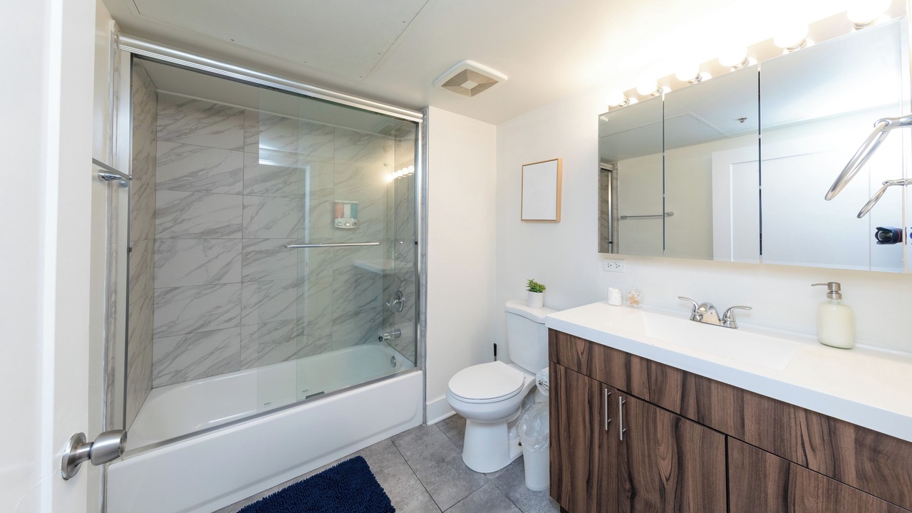 Photo of Bathroom in Near South Side