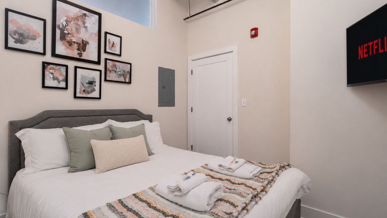 Photo of Bedroom in Near South Side