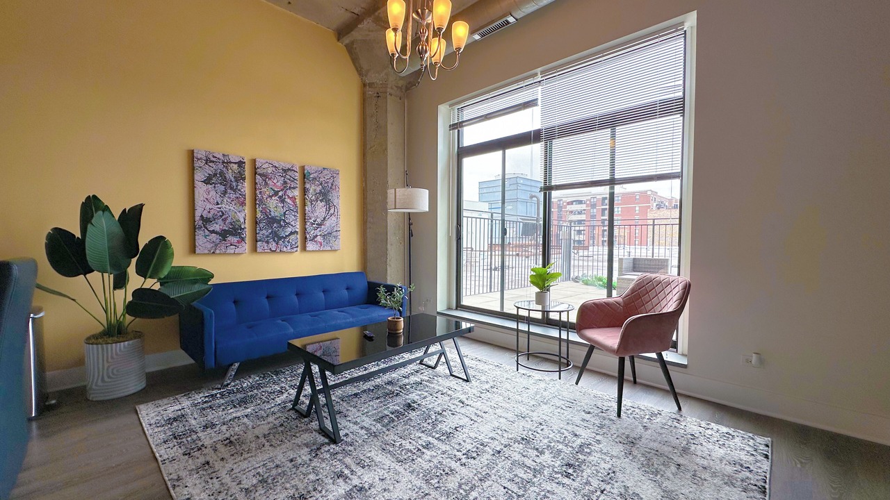 Photo of Livingroom in Near South Side