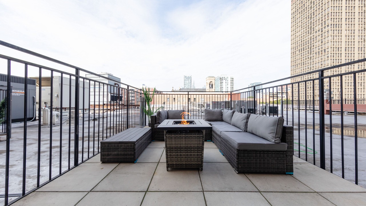 Photo of Patio Balcony in Near South Side